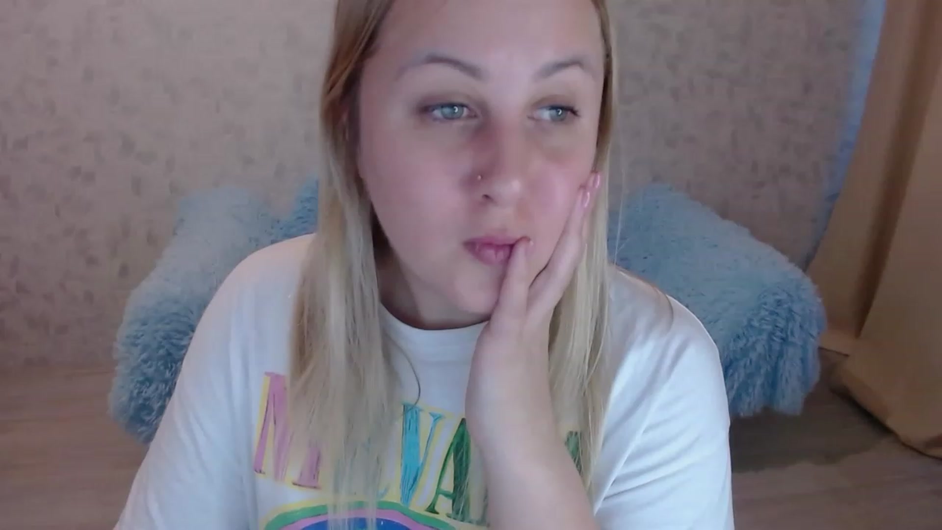 Gallery image thumbnail from Sad_eyes00's myfreecams stream on, 06/02/2023, 05:03 image 13 of 20