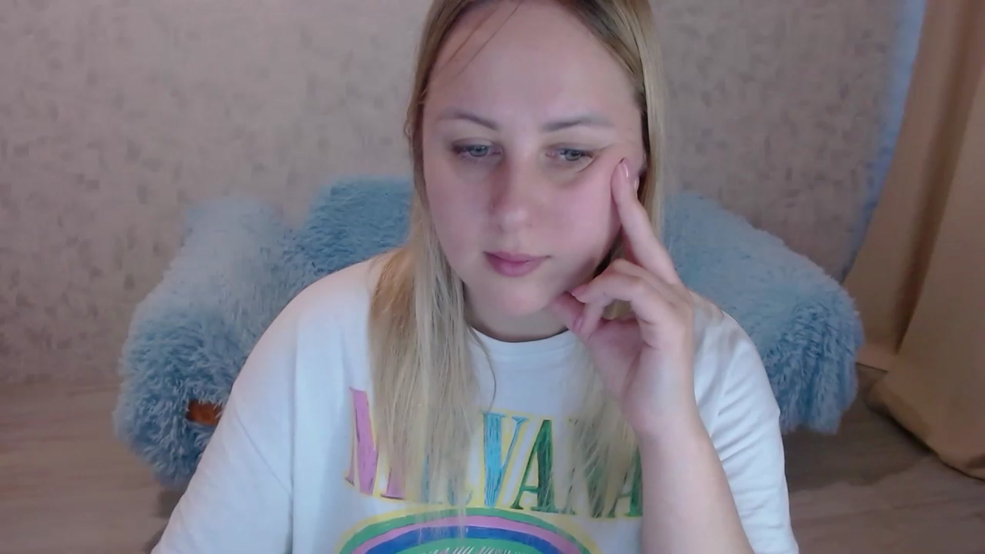 Gallery image thumbnail from Sad_eyes00's myfreecams stream on, 06/02/2023, 05:03 image 16 of 20