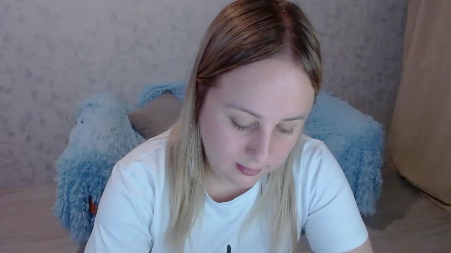Gallery image thumbnail from Sad_eyes00's myfreecams stream on, 06/04/2023, 17:58 image 1 of 20