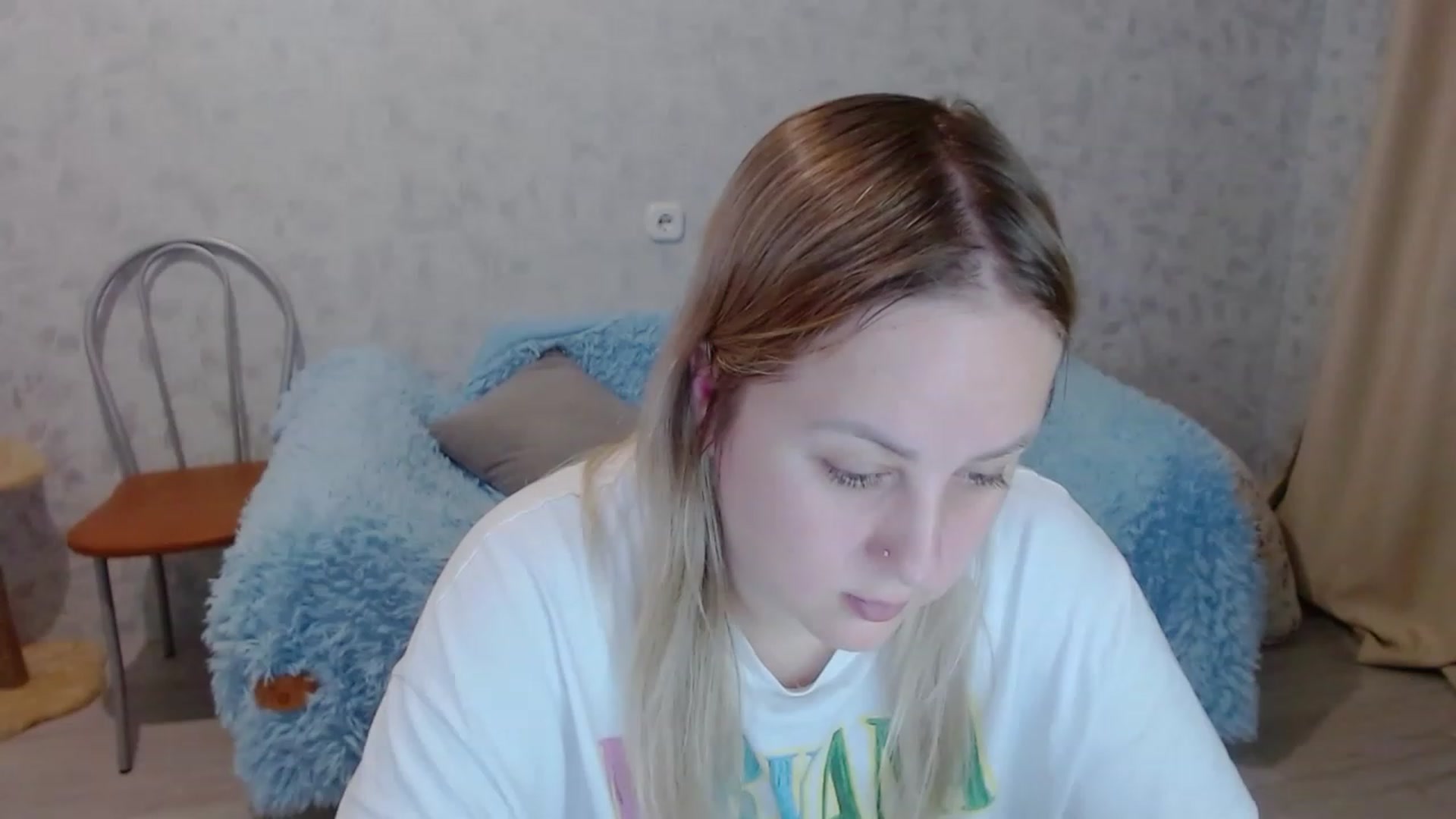 Gallery image thumbnail from Sad_eyes00's myfreecams stream on, 06/05/2023, 21:58 image 15 of 20