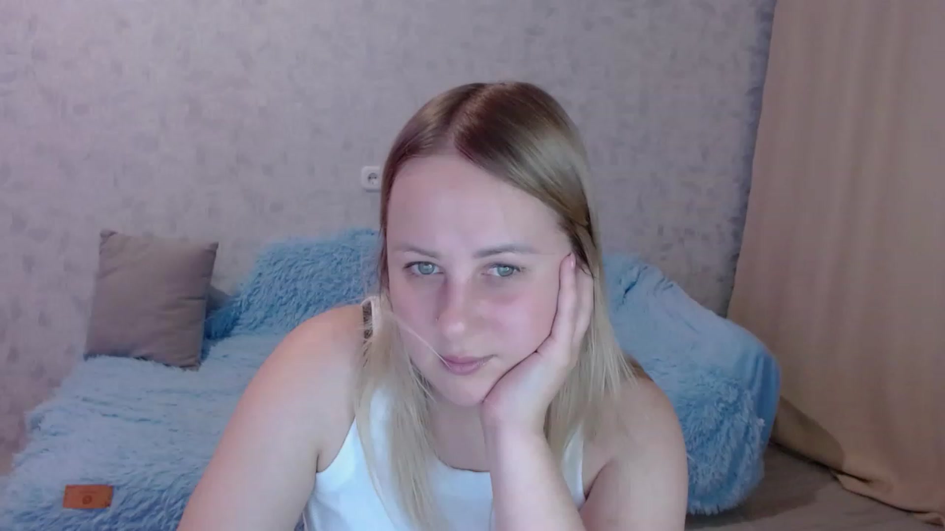 Gallery image thumbnail from Sad_eyes00's myfreecams stream on, 06/08/2023, 15:15 image 14 of 20