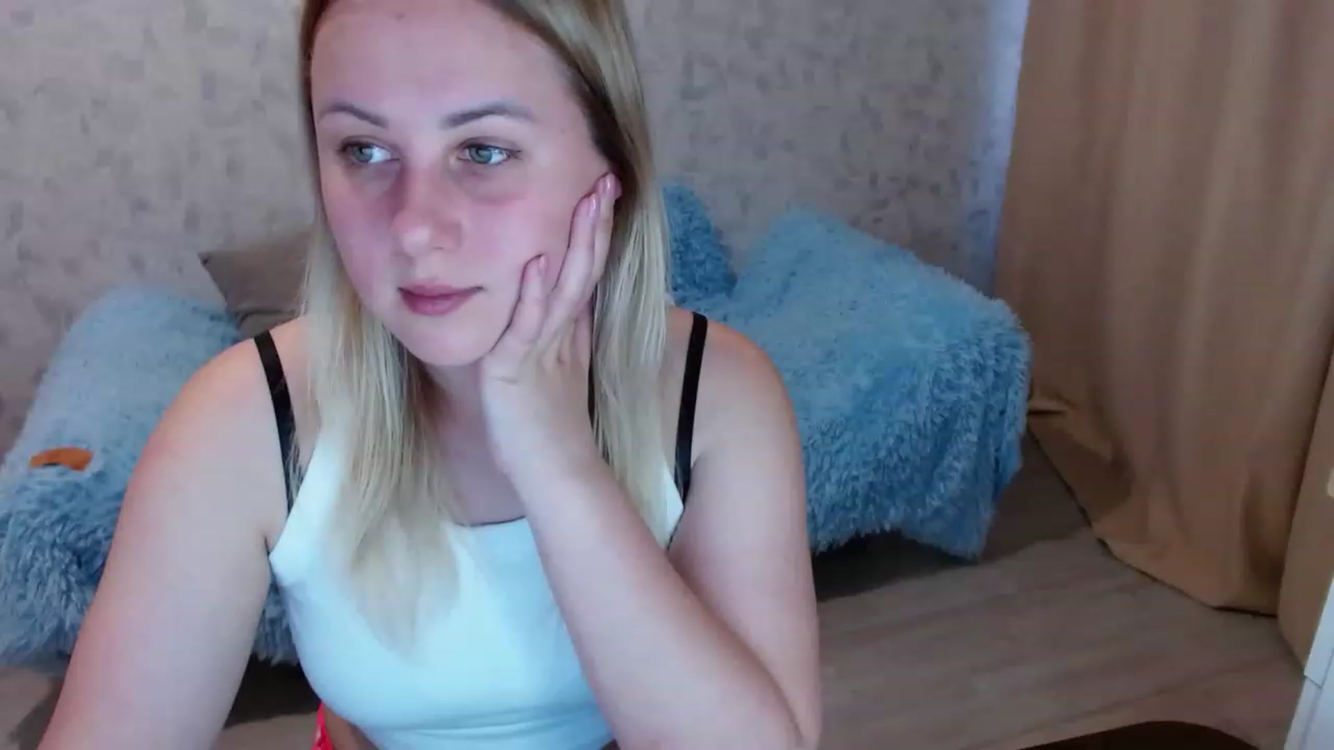 Gallery image thumbnail from Sad_eyes00's myfreecams stream on, 06/14/2023, 13:45 image 17 of 20