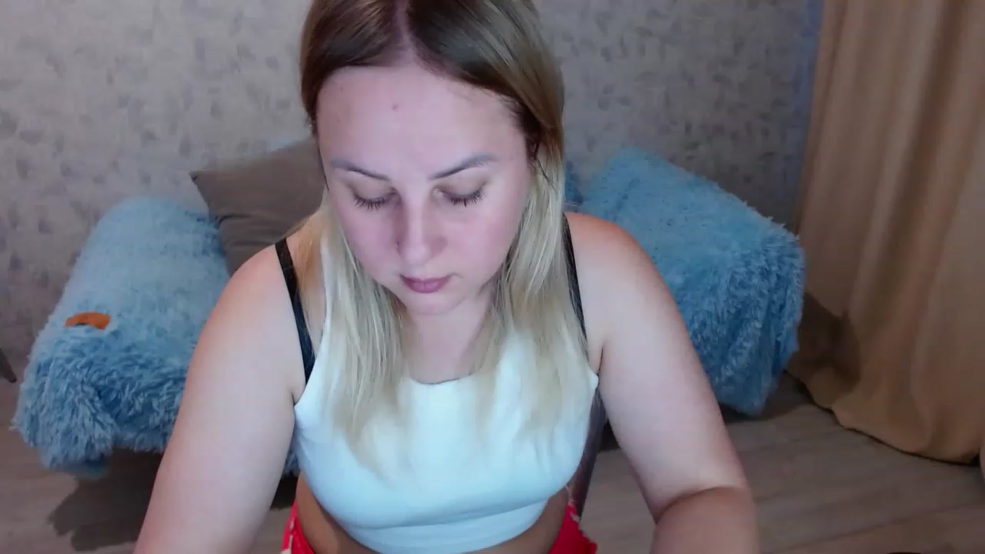 Gallery image thumbnail from Sad_eyes00's myfreecams stream on, 06/14/2023, 15:08 image 8 of 20