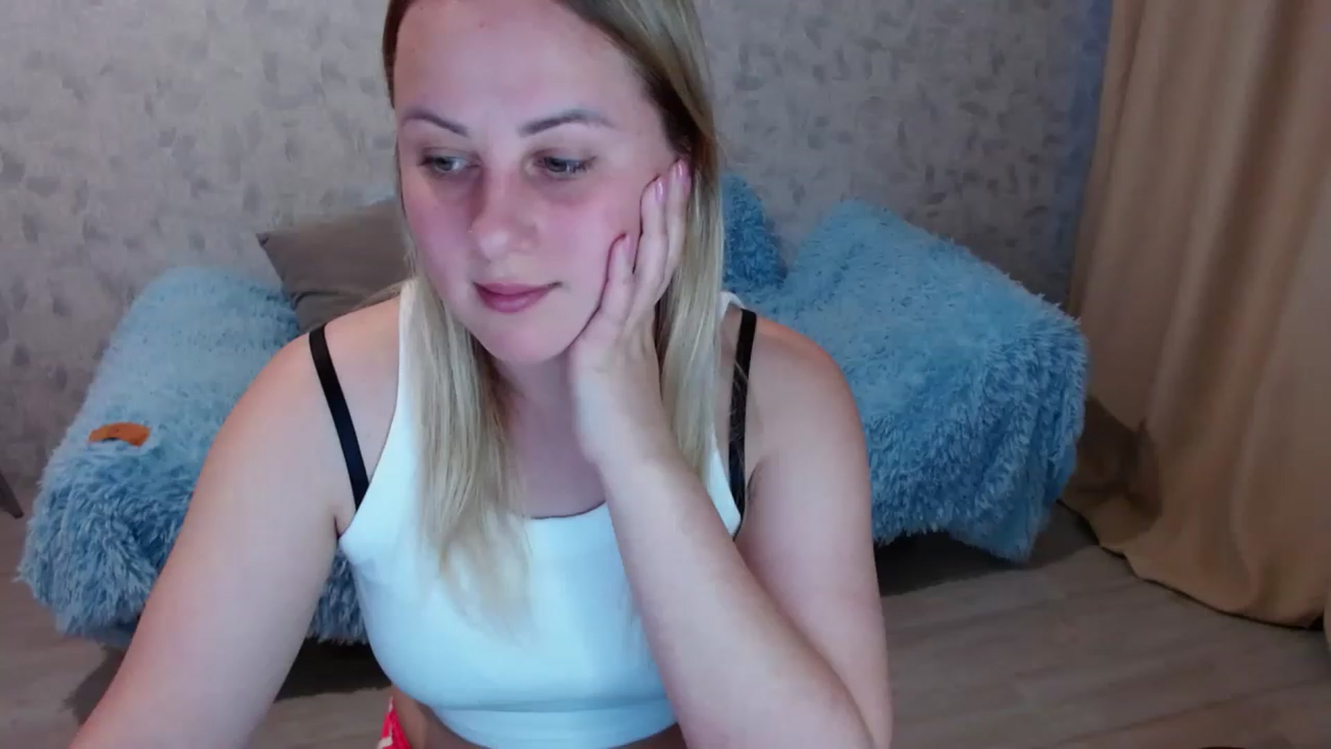 Gallery image thumbnail from Sad_eyes00's myfreecams stream on, 06/14/2023, 15:08 image 12 of 20
