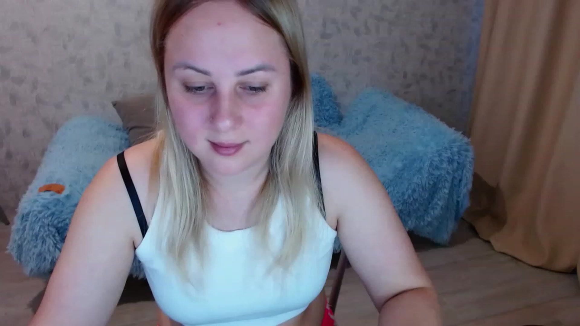 Gallery image thumbnail from Sad_eyes00's myfreecams stream on, 06/14/2023, 15:08 image 3 of 20