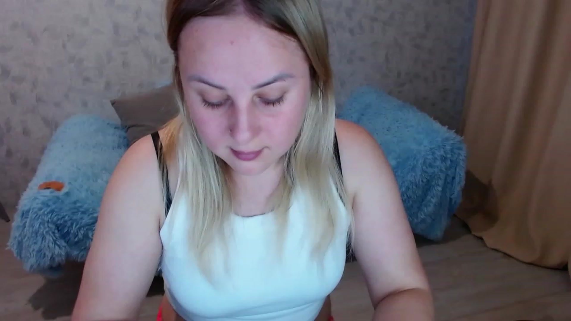 Gallery image thumbnail from Sad_eyes00's myfreecams stream on, 06/14/2023, 15:08 image 10 of 20