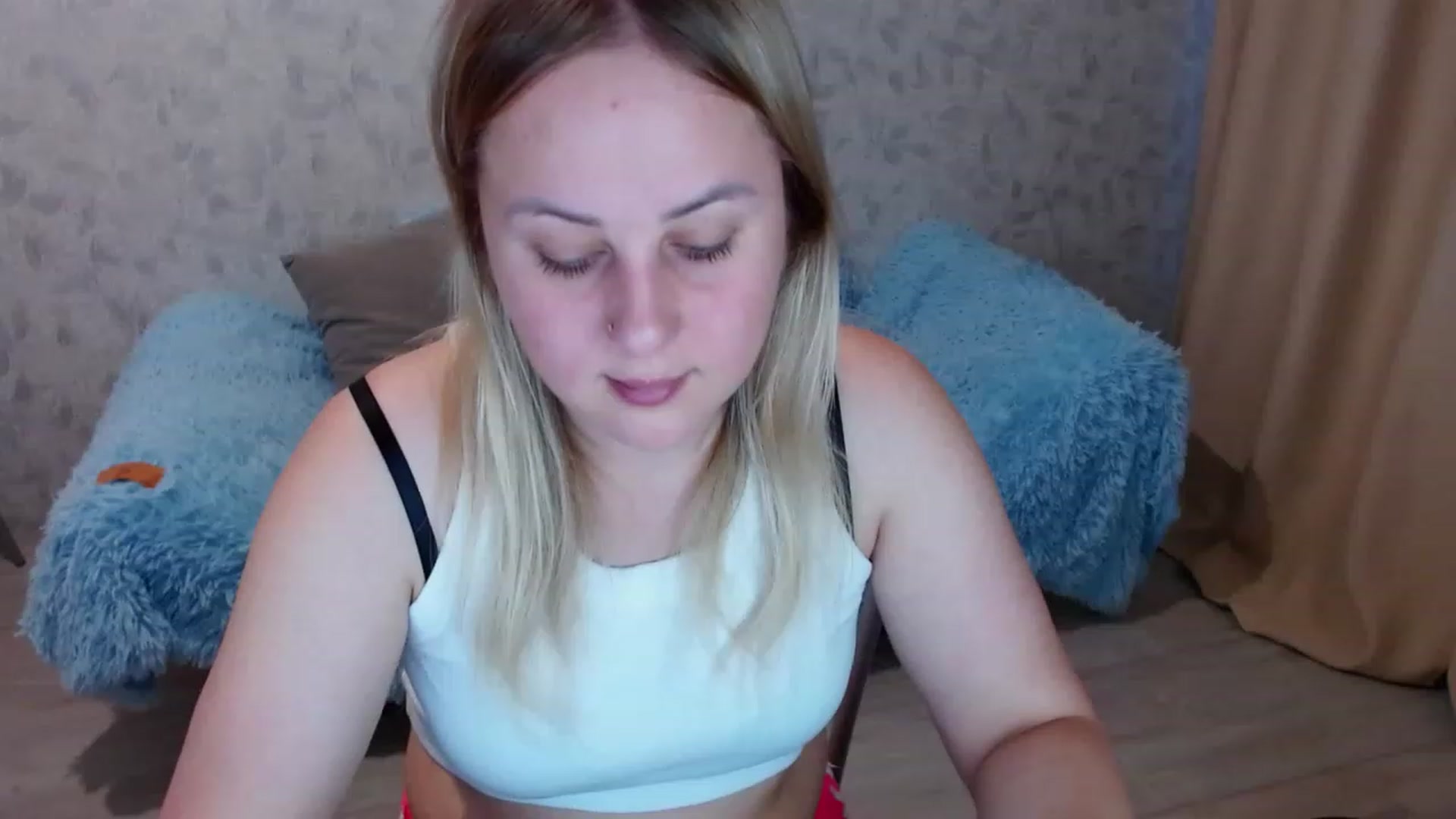 Gallery image thumbnail from Sad_eyes00's myfreecams stream on, 06/14/2023, 15:08 image 4 of 20