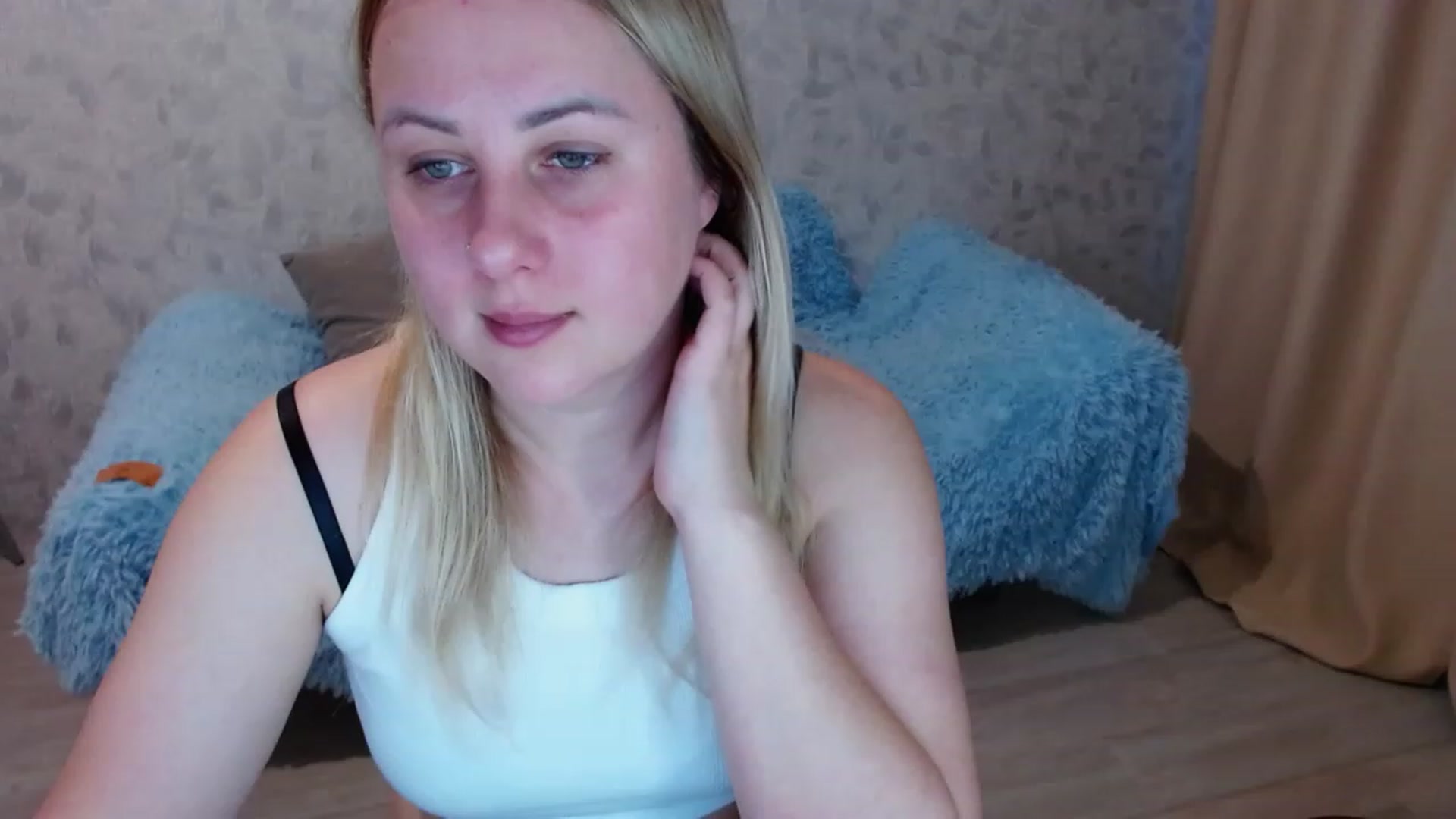 Gallery image thumbnail from Sad_eyes00's myfreecams stream on, 06/14/2023, 15:08 image 5 of 20