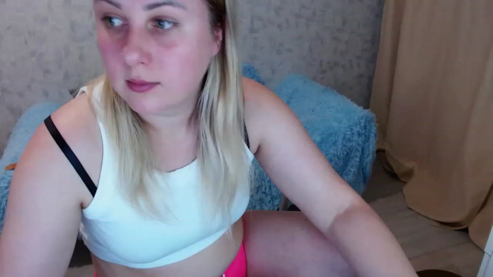 Gallery image thumbnail from Sad_eyes00's myfreecams stream on, 06/14/2023, 16:05 image 17 of 20