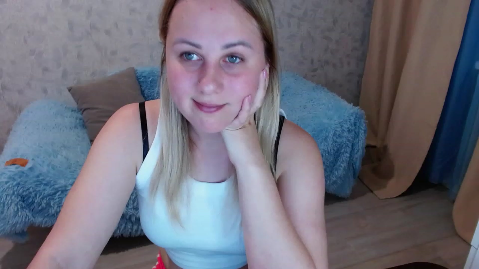 Gallery image thumbnail from Sad_eyes00's myfreecams stream on, 06/14/2023, 16:05 image 6 of 20