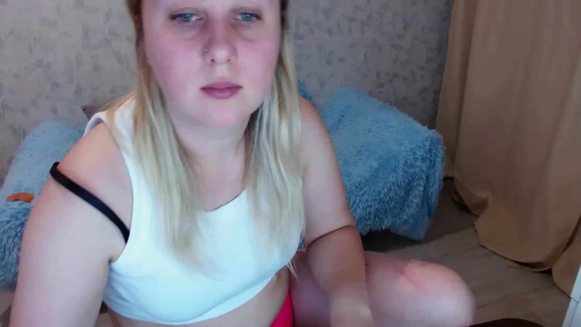 Gallery image thumbnail from Sad_eyes00's myfreecams stream on, 06/14/2023, 16:05 image 18 of 20