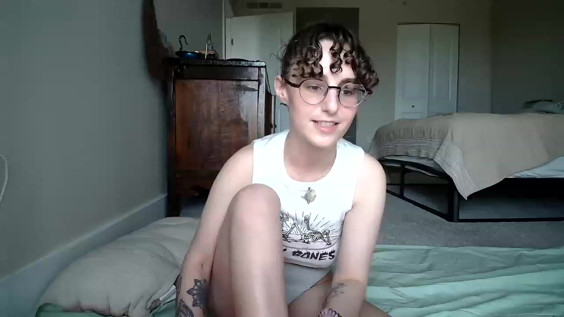 Gallery image thumbnail from Sadbaffoon's myfreecams stream on, 11/24/2022, 18:42 image 13 of 20