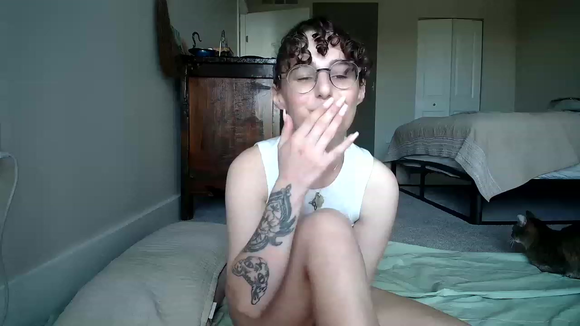 Gallery image thumbnail from Sadbaffoon's myfreecams stream on, 11/24/2022, 19:12 image 18 of 20