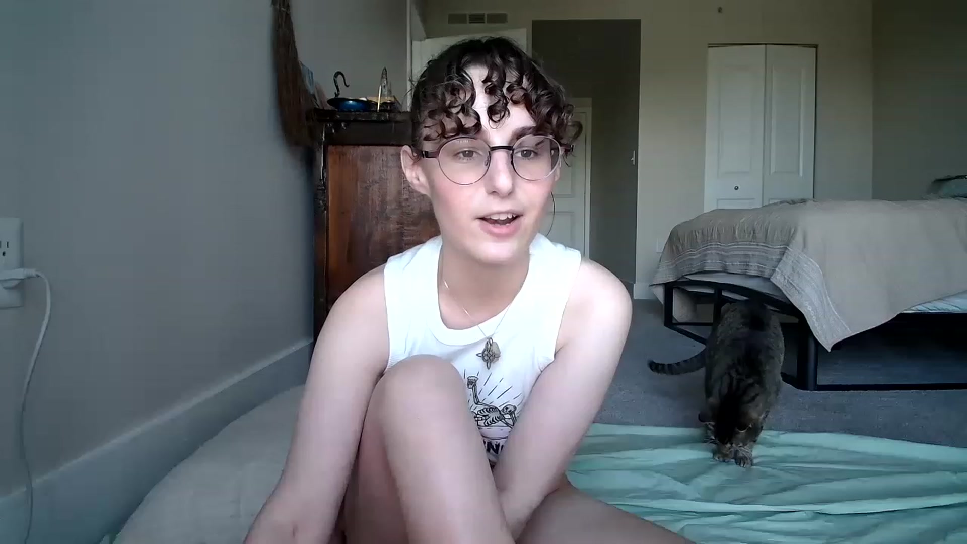 Gallery image thumbnail from Sadbaffoon's myfreecams stream on, 11/24/2022, 19:12 image 13 of 20