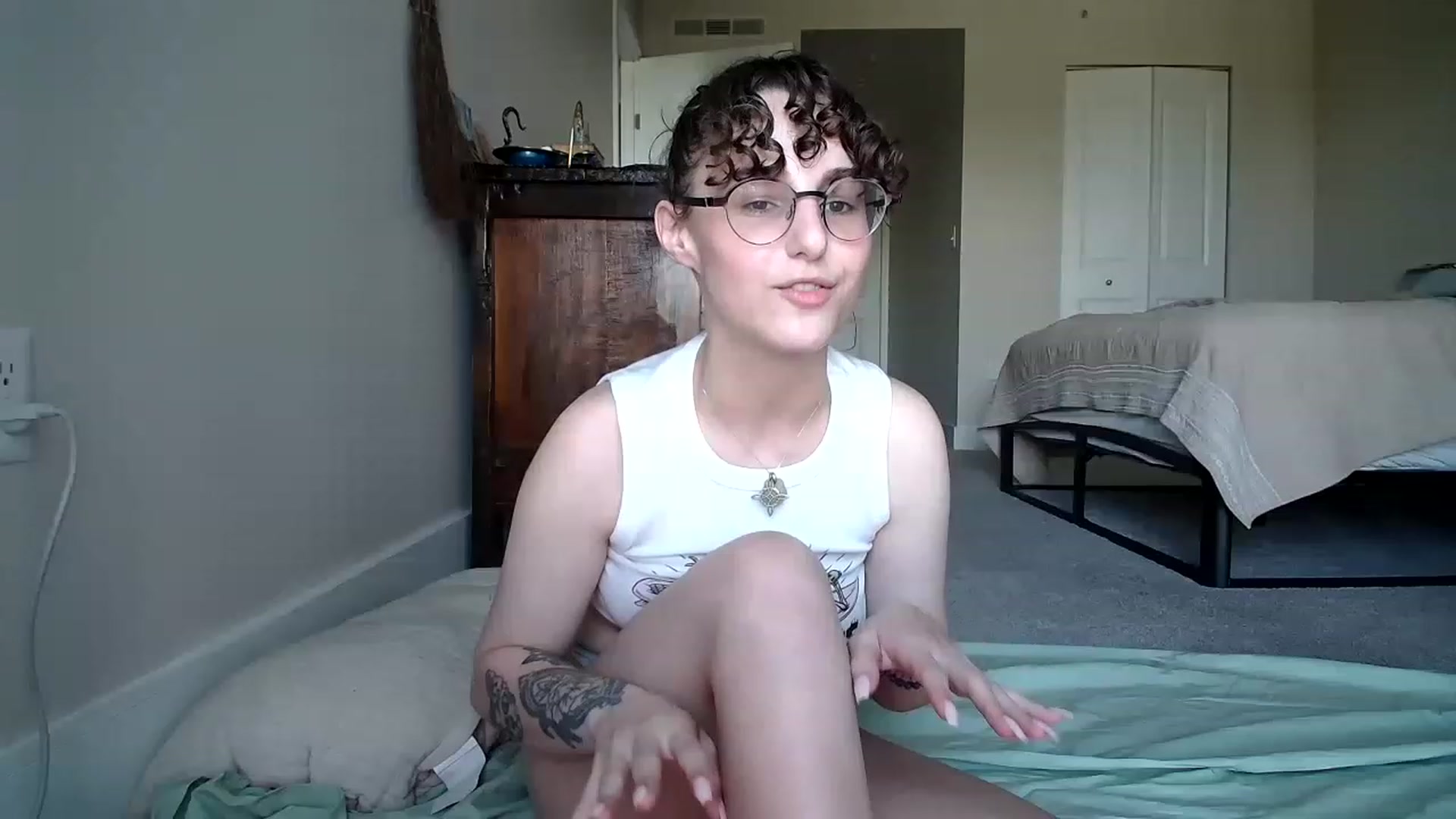 Gallery image thumbnail from Sadbaffoon's myfreecams stream on, 11/24/2022, 19:12 image 12 of 20
