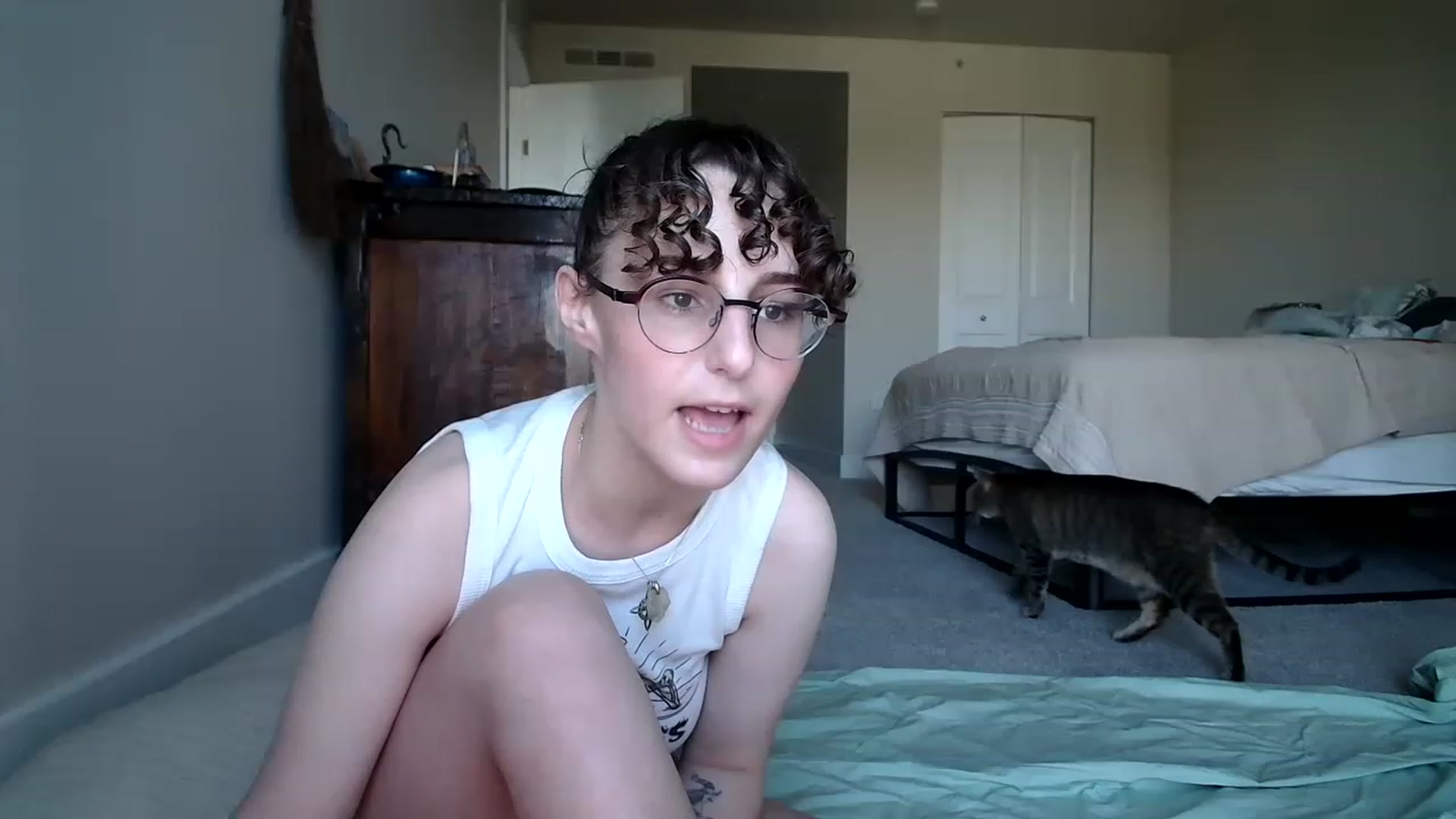 Gallery image thumbnail from Sadbaffoon's myfreecams stream on, 11/24/2022, 19:49 image 16 of 20