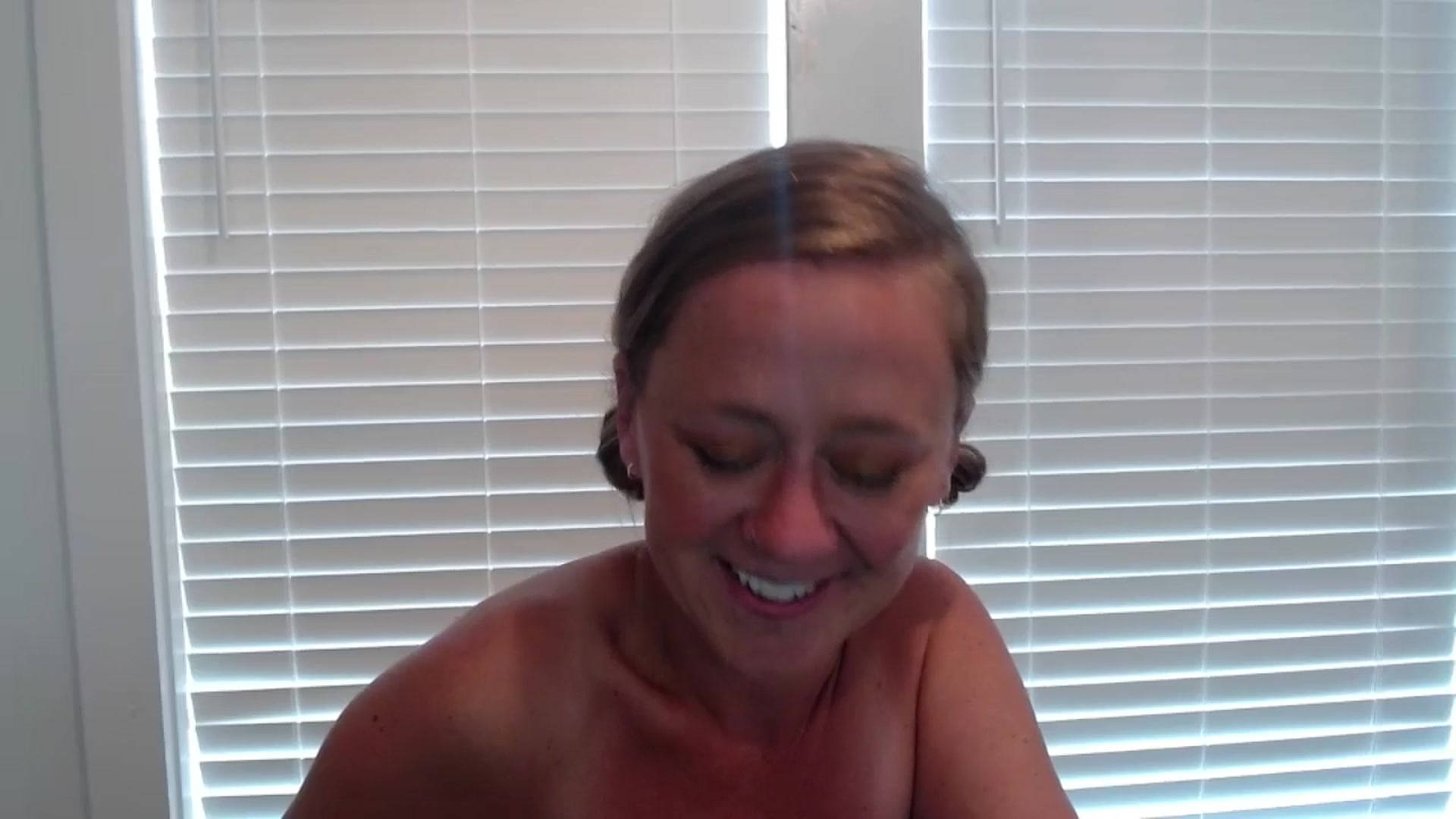 Gallery image thumbnail from SadieHawkins1's myfreecams stream on, 09/09/2024, 15:03 image 8 of 20