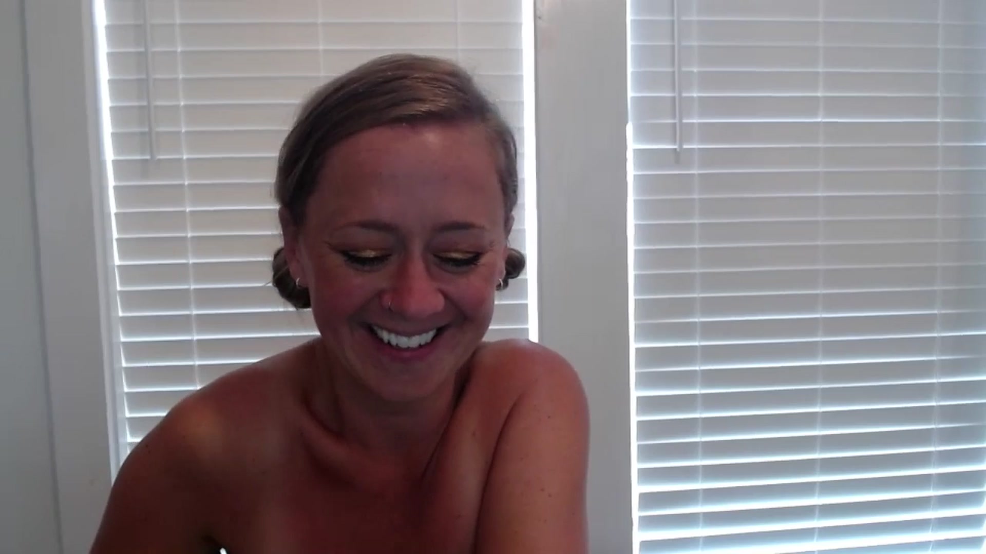Gallery image thumbnail from SadieHawkins1's myfreecams stream on, 09/09/2024, 15:03 image 3 of 20