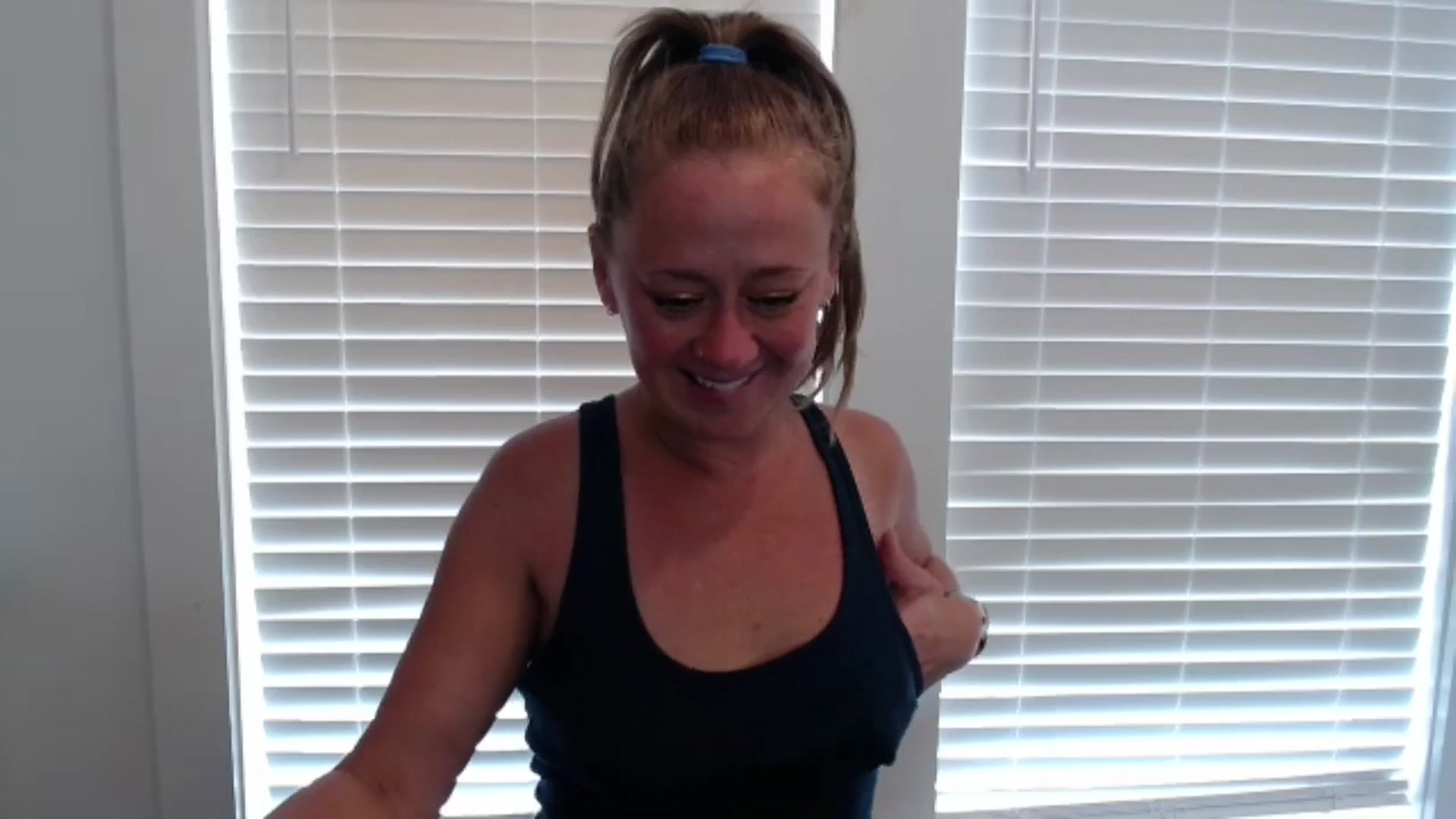 Gallery image thumbnail from SadieHawkins1's myfreecams stream on, 09/10/2024, 17:43 image 17 of 20