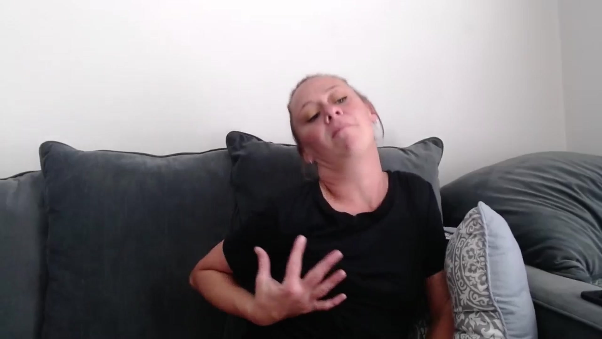 Gallery image thumbnail from SadieHawkins1's myfreecams stream on, 09/16/2024, 17:23 image 14 of 20