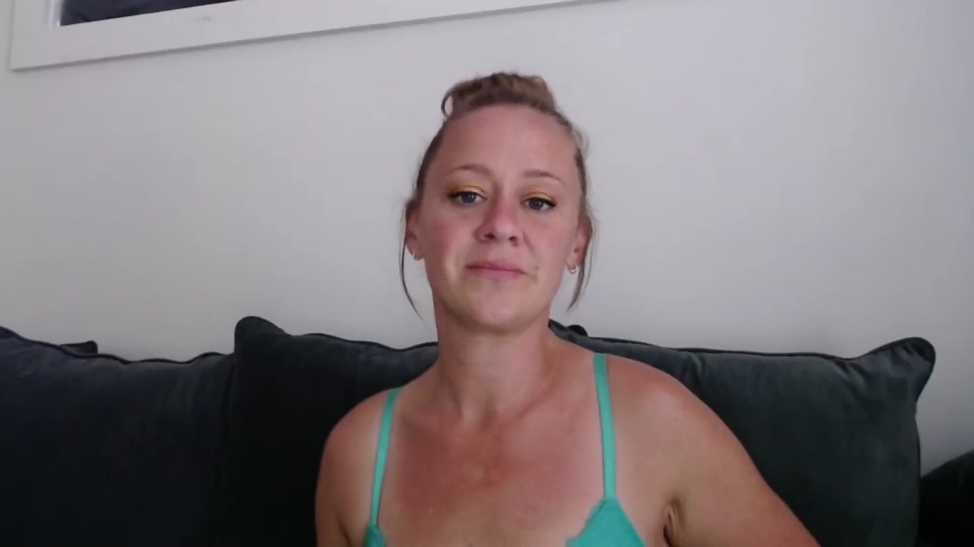 Gallery image thumbnail from SadieHawkins1's myfreecams stream on, 09/17/2024, 04:57 image 3 of 20