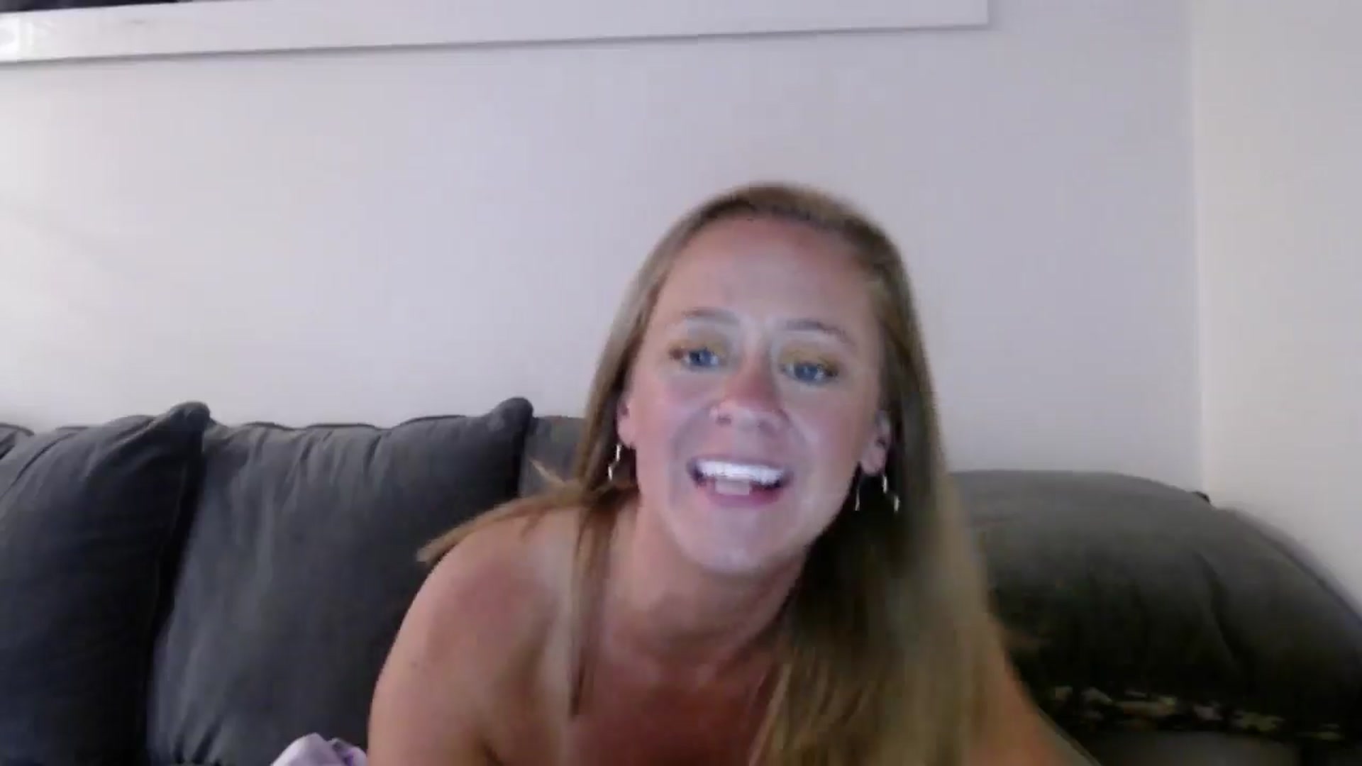 Gallery image thumbnail from SadieHawkins1's myfreecams stream on, 09/19/2024, 02:42 image 16 of 20