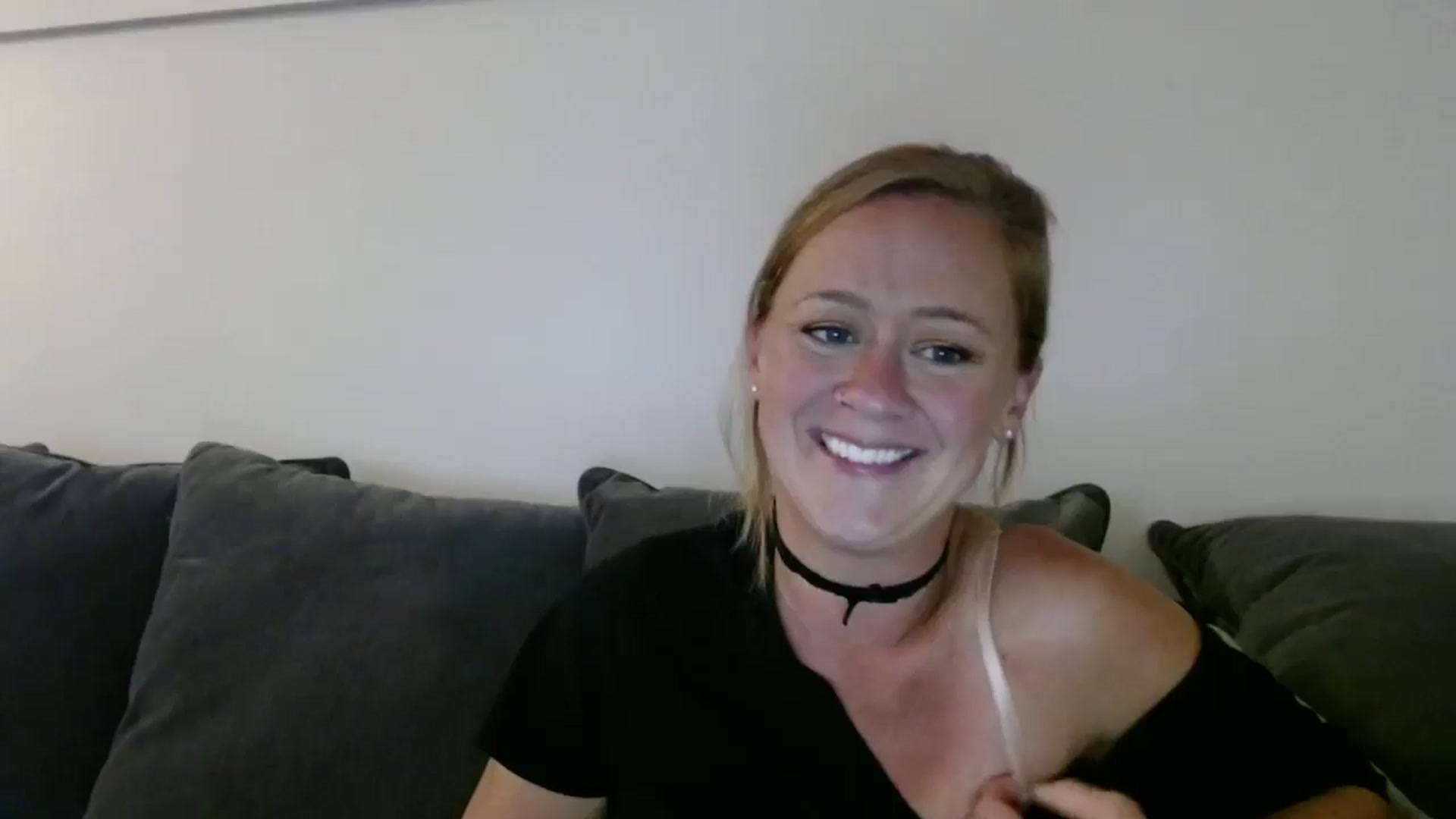 Gallery image thumbnail from SadieHawkins1's myfreecams stream on, 09/23/2024, 23:54 image 7 of 20