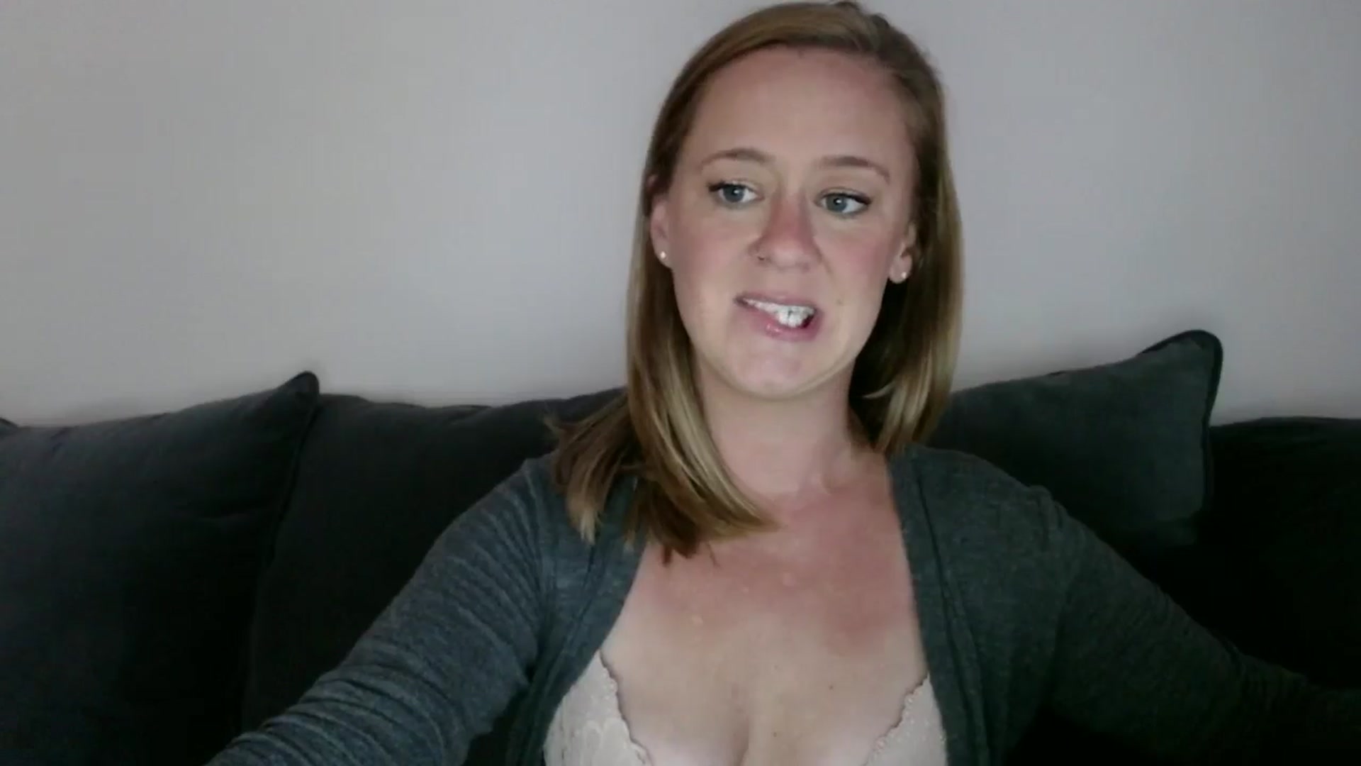 Gallery image thumbnail from SadieHawkins1's myfreecams stream on, 10/13/2024, 23:02 image 2 of 20