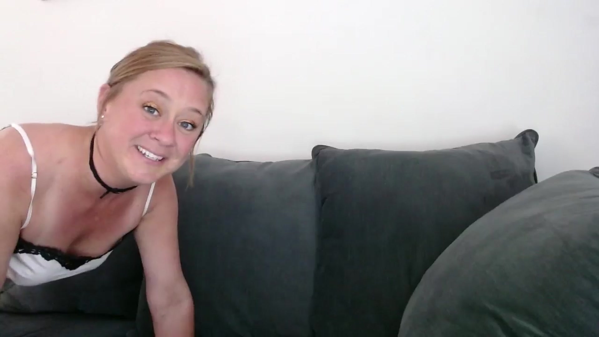 Gallery image thumbnail from SadieHawkins1's myfreecams stream on, 10/25/2024, 20:35 image 11 of 20