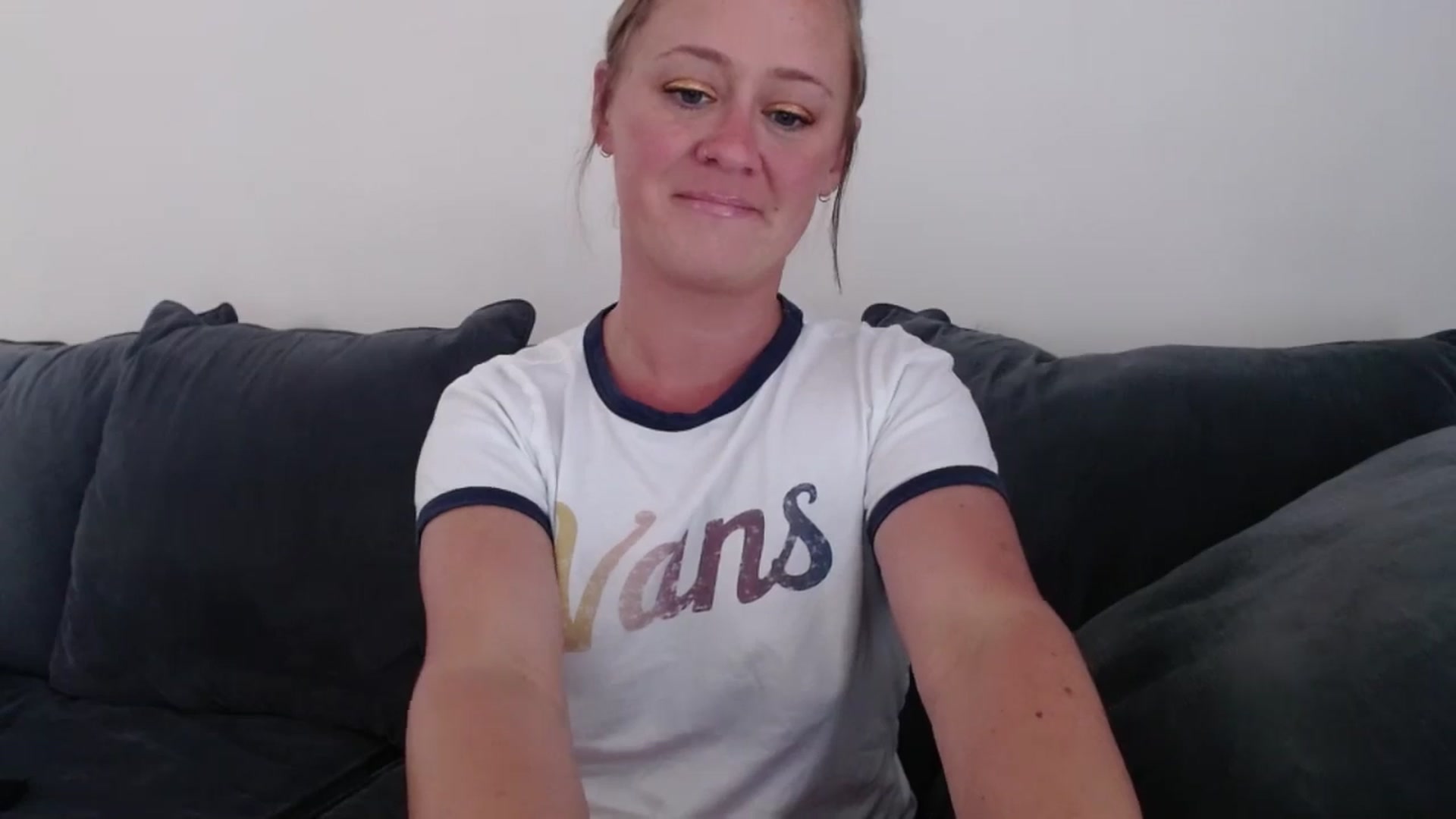 Gallery image thumbnail from SadieHawkins1's myfreecams stream on, 11/08/2024, 17:35 image 6 of 20