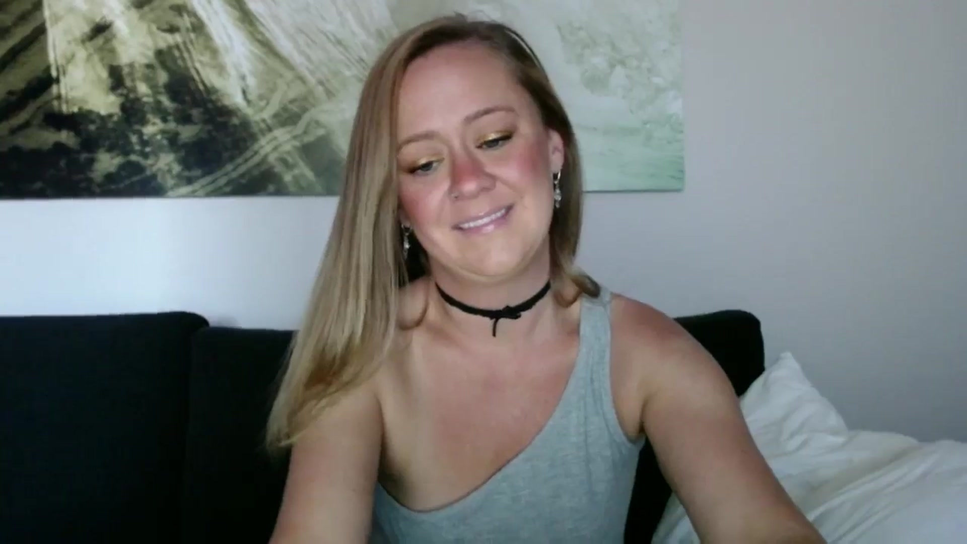 Gallery image thumbnail from SadieHawkins1's myfreecams stream on, 12/03/2024, 15:12 image 15 of 20