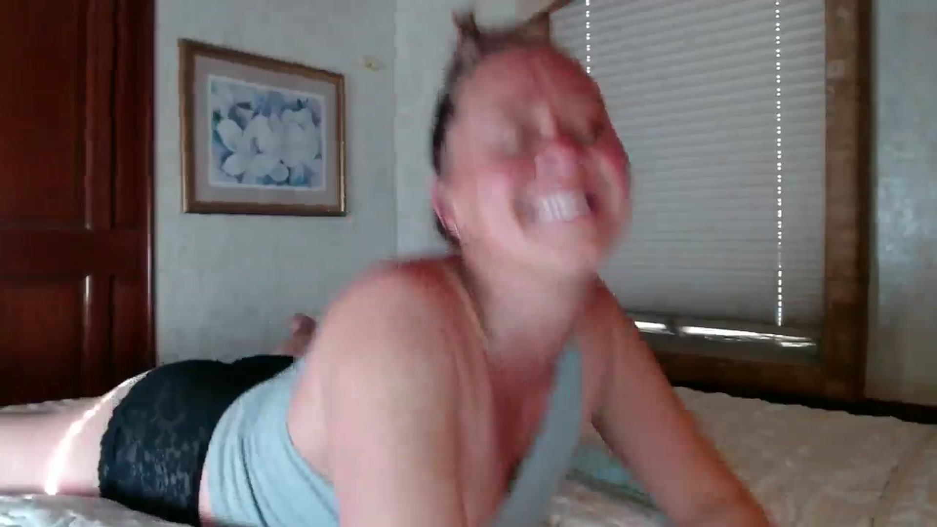 Gallery image thumbnail from SadieHawkins1's myfreecams stream on, 12/10/2024, 15:41 image 10 of 20