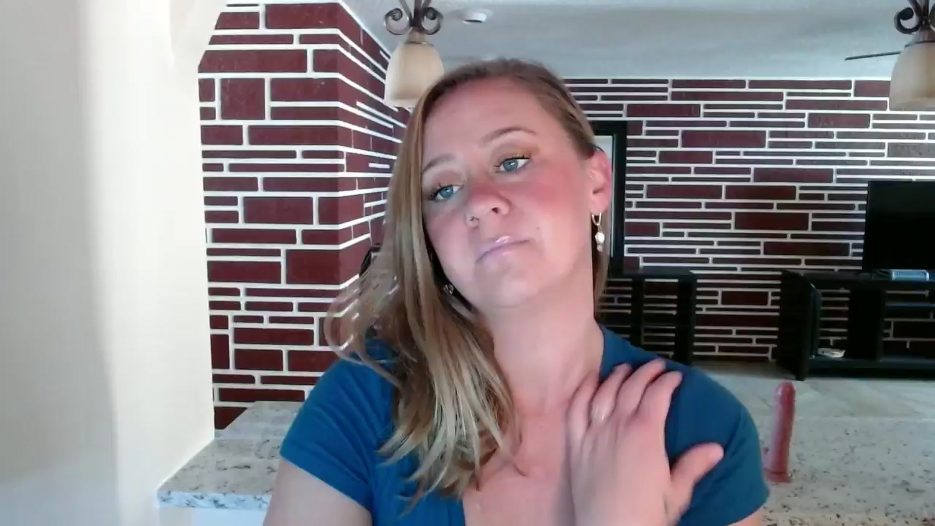 Gallery image thumbnail from SadieHawkins1's myfreecams stream on, 01/04/2025, 18:20 image 1 of 20
