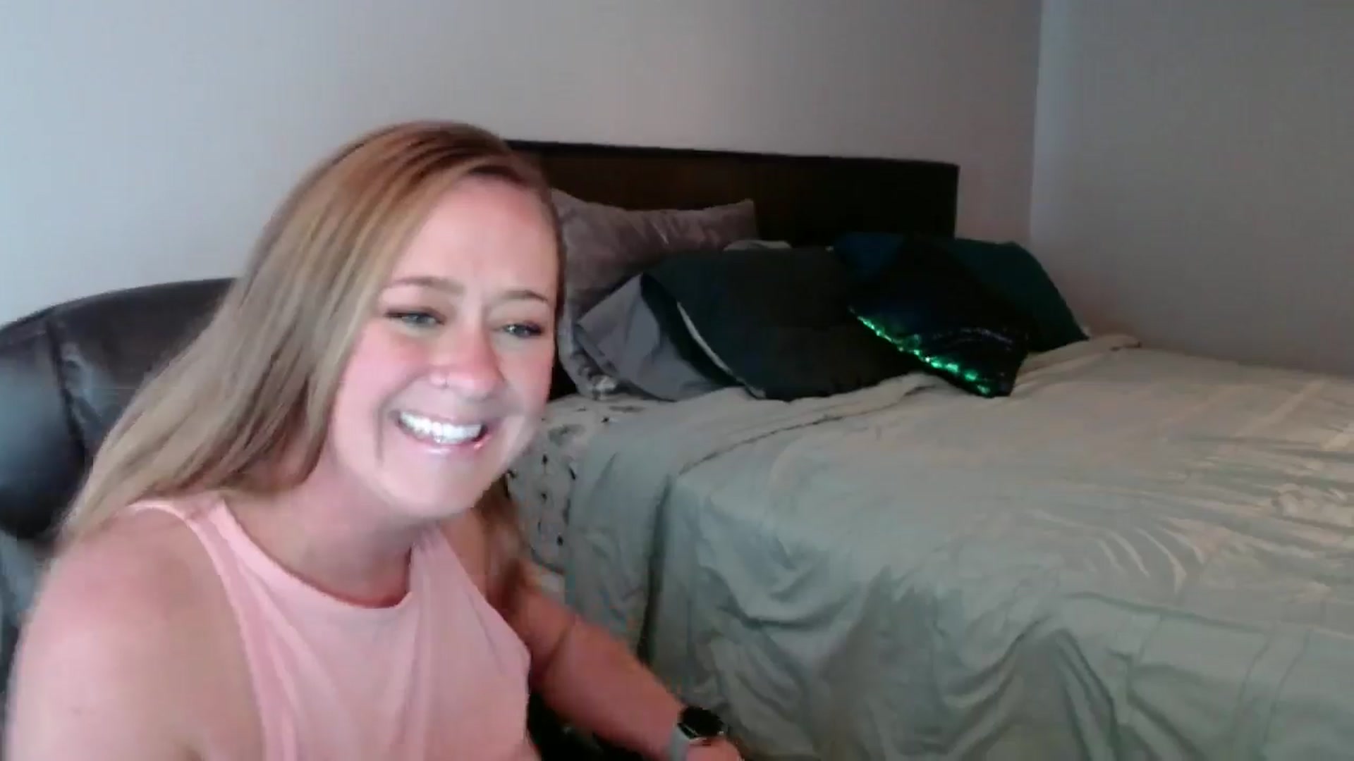 Gallery image thumbnail from SadieHawkins1's myfreecams stream on, 01/07/2025, 18:07 image 2 of 20