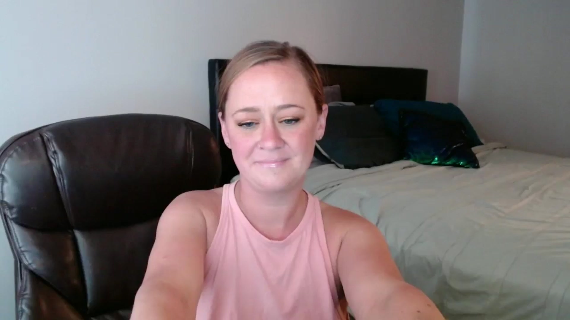Gallery image thumbnail from SadieHawkins1's myfreecams stream on, 01/07/2025, 18:07 image 12 of 20