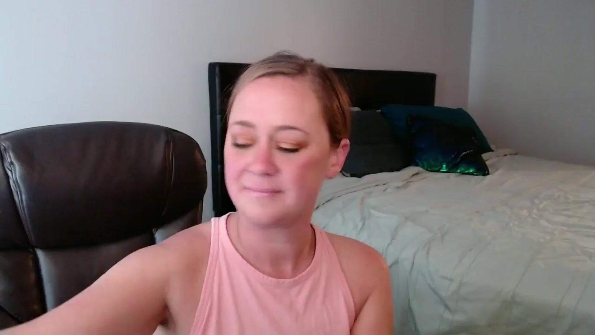 Gallery image thumbnail from SadieHawkins1's myfreecams stream on, 01/07/2025, 18:07 image 16 of 20