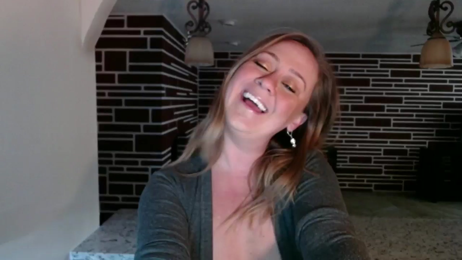 Gallery image thumbnail from SadieHawkins1's myfreecams stream on, 02/21/2025, 18:32 image 3 of 20