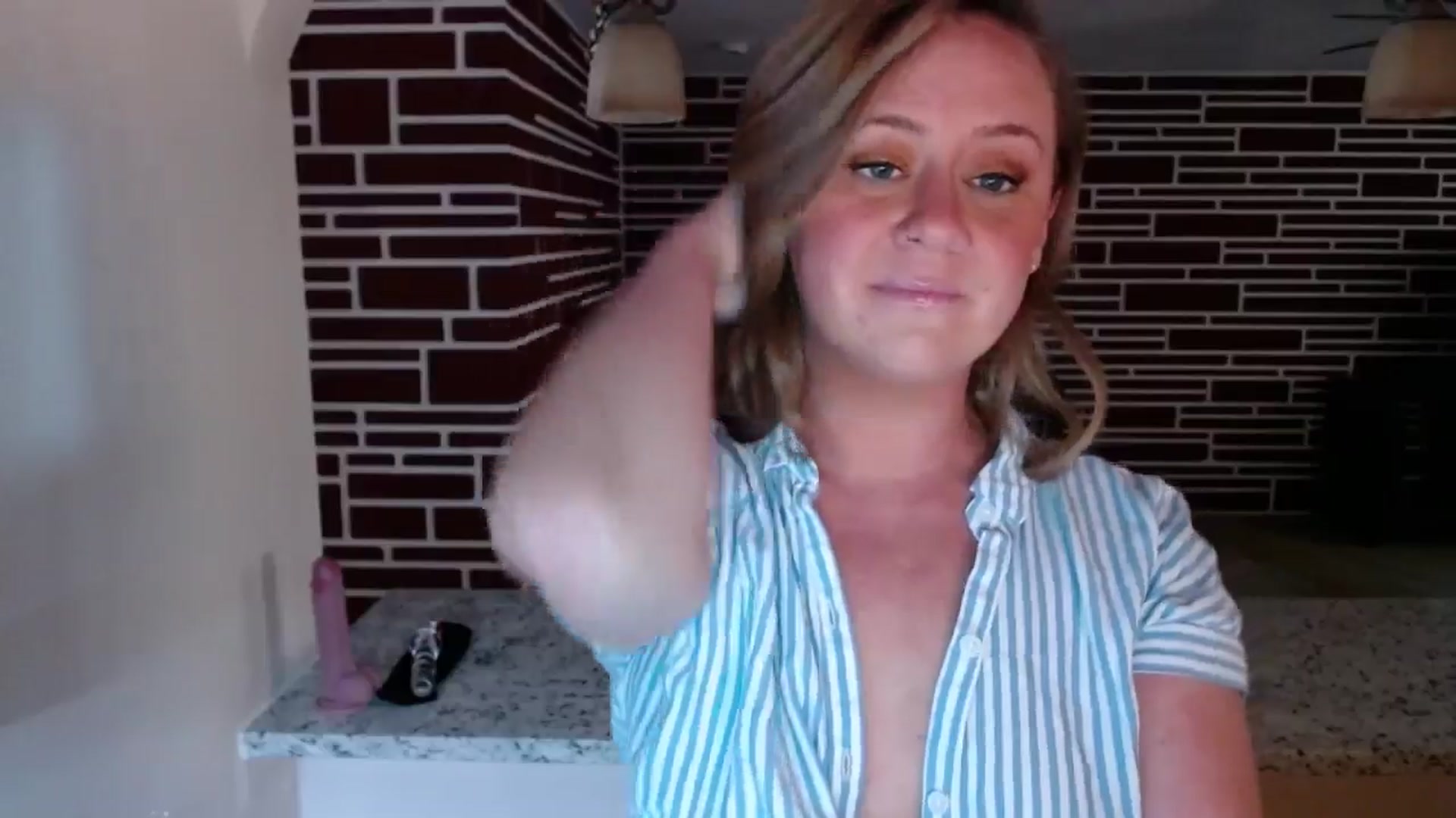 Gallery image thumbnail from SadieHawkins1's myfreecams stream on, 02/28/2025, 17:59 image 19 of 20