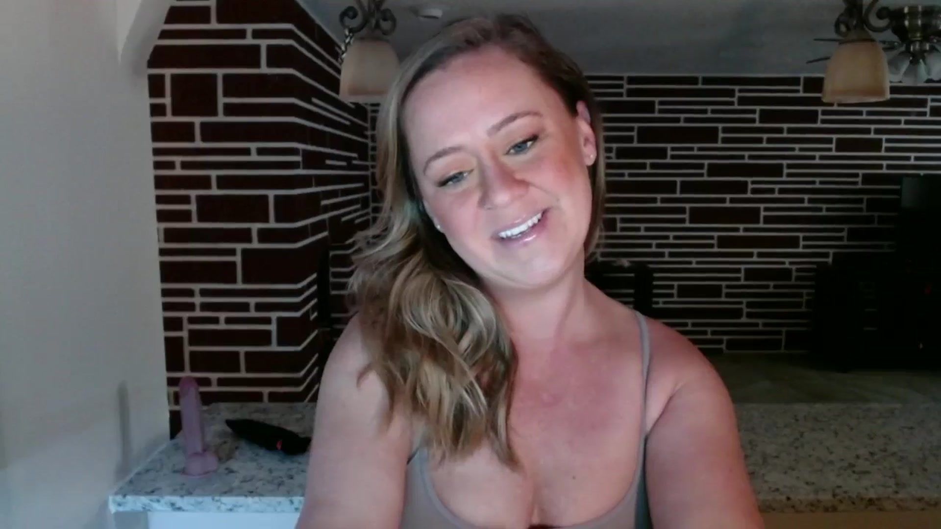 Gallery image thumbnail from SadieHawkins1's myfreecams stream on, 03/01/2025, 15:30 image 9 of 20