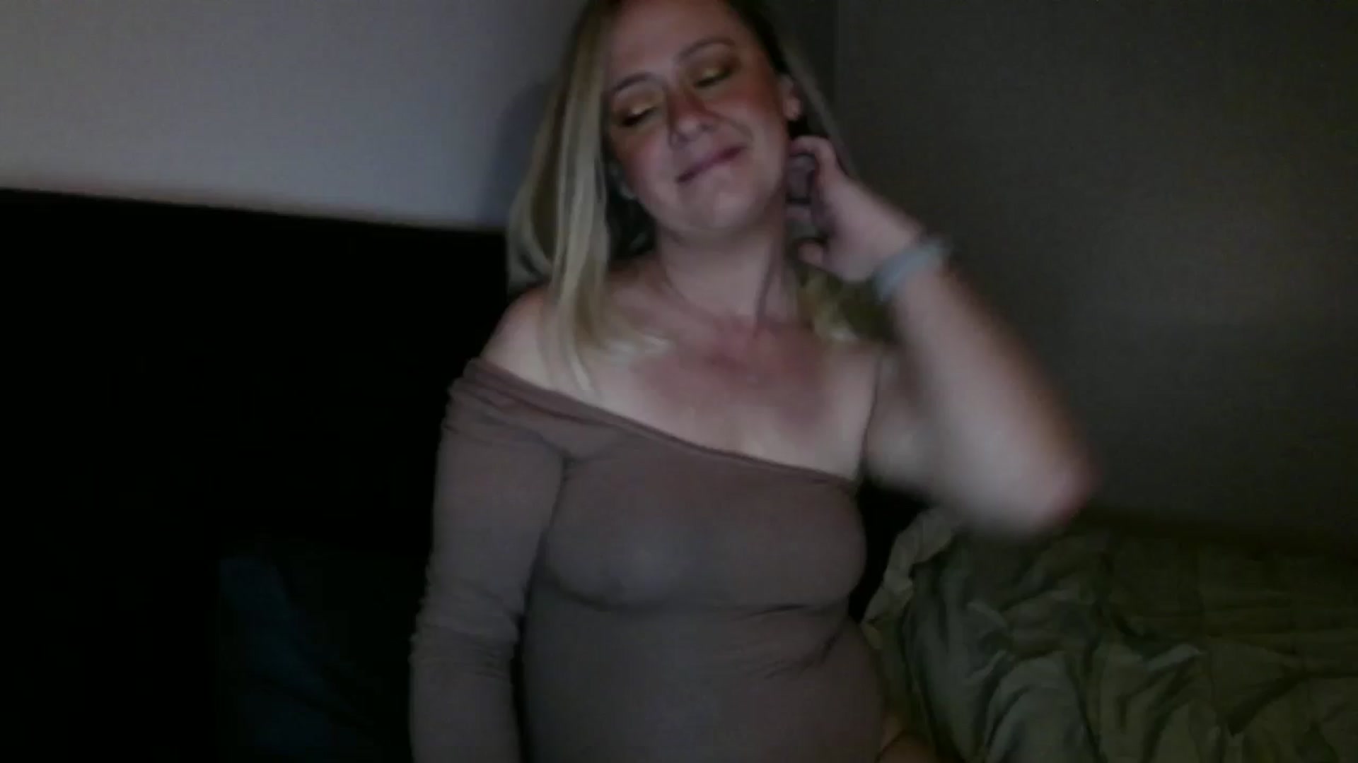 Gallery image thumbnail from SadieHawkins1's myfreecams stream on, 03/12/2025, 16:31 image 16 of 20