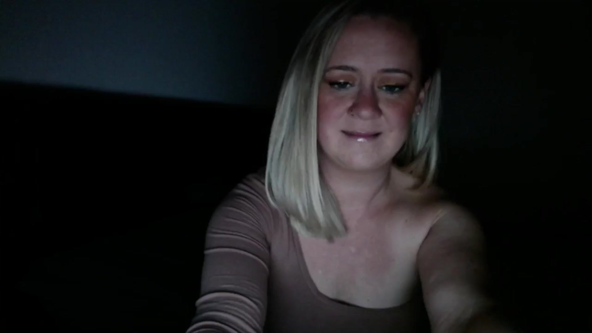 Gallery image thumbnail from SadieHawkins1's myfreecams stream on, 03/12/2025, 19:05 image 18 of 20
