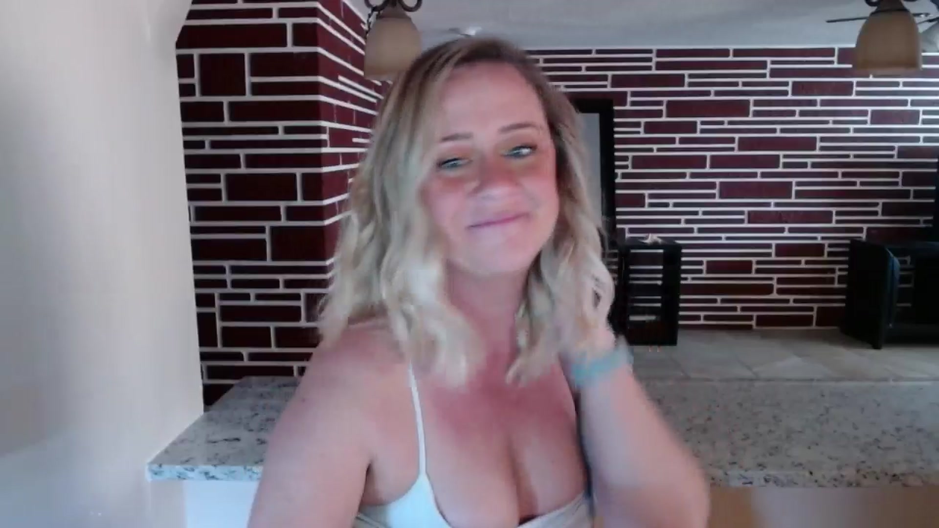 Gallery image thumbnail from SadieHawkins1's myfreecams stream on, 03/18/2025, 21:28 image 8 of 20