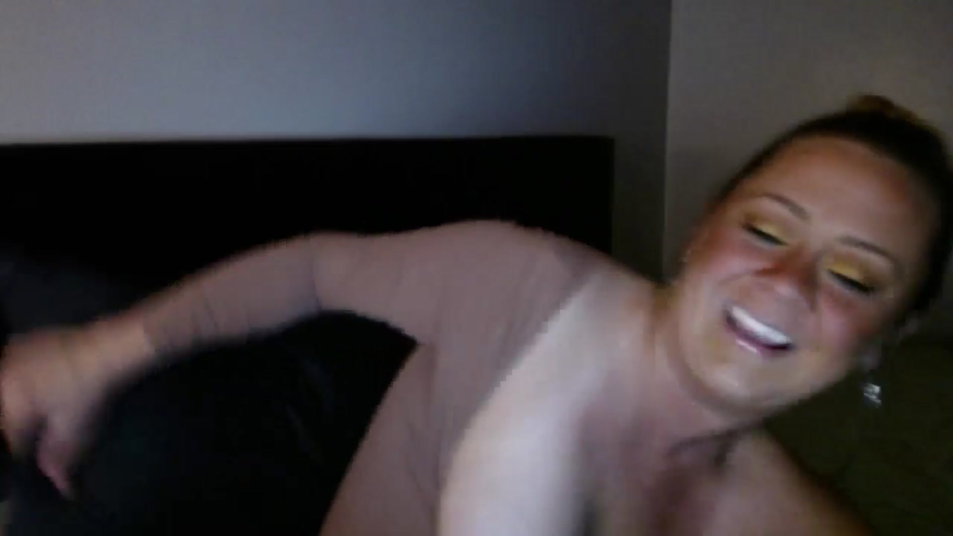 Gallery image thumbnail from SadieHawkins1's myfreecams stream on, 06/04/2025, 17:44 image 19 of 20