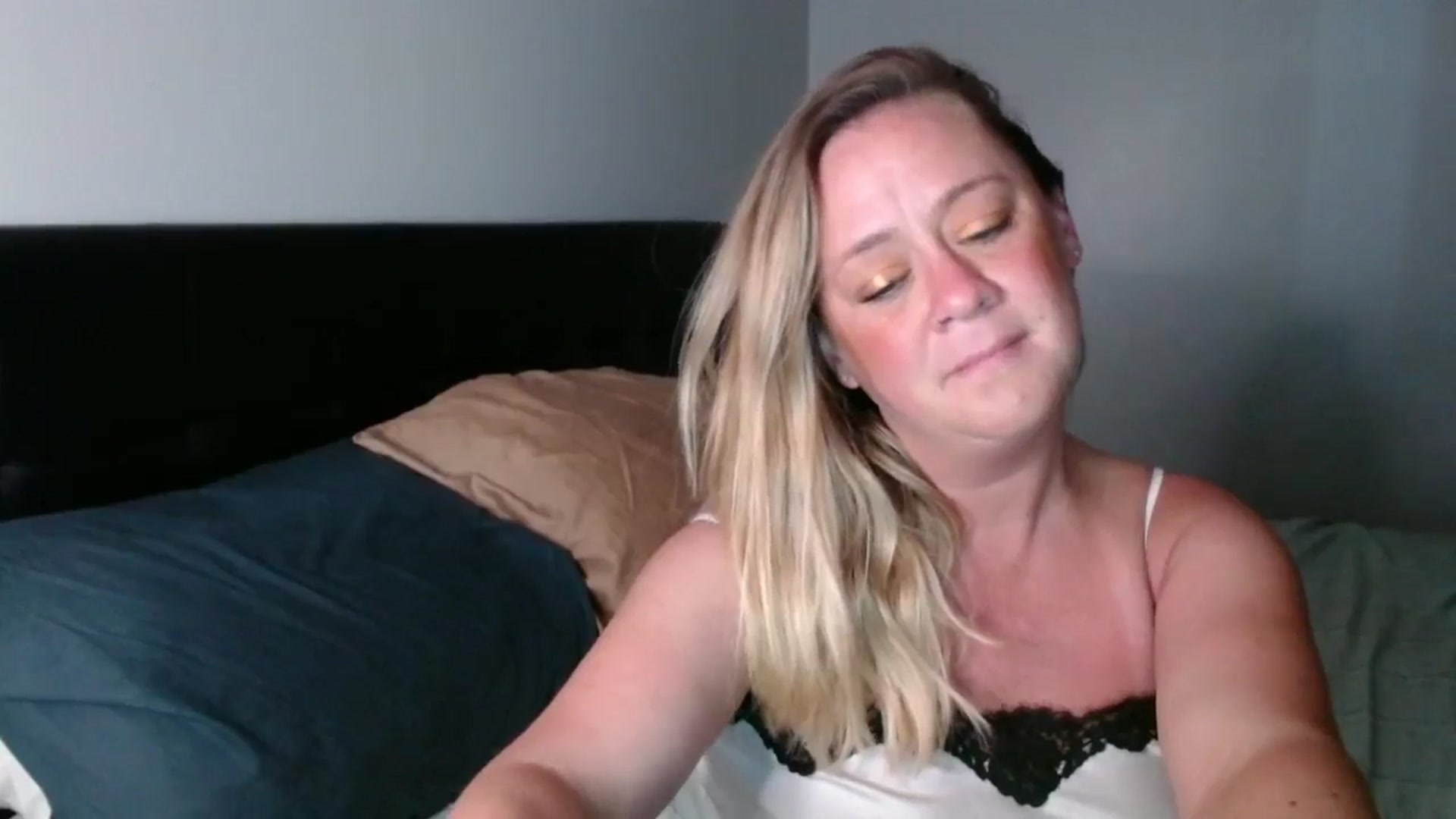 Gallery image thumbnail from SadieHawkins1's myfreecams stream on, 07/15/2025, 17:44 image 7 of 20