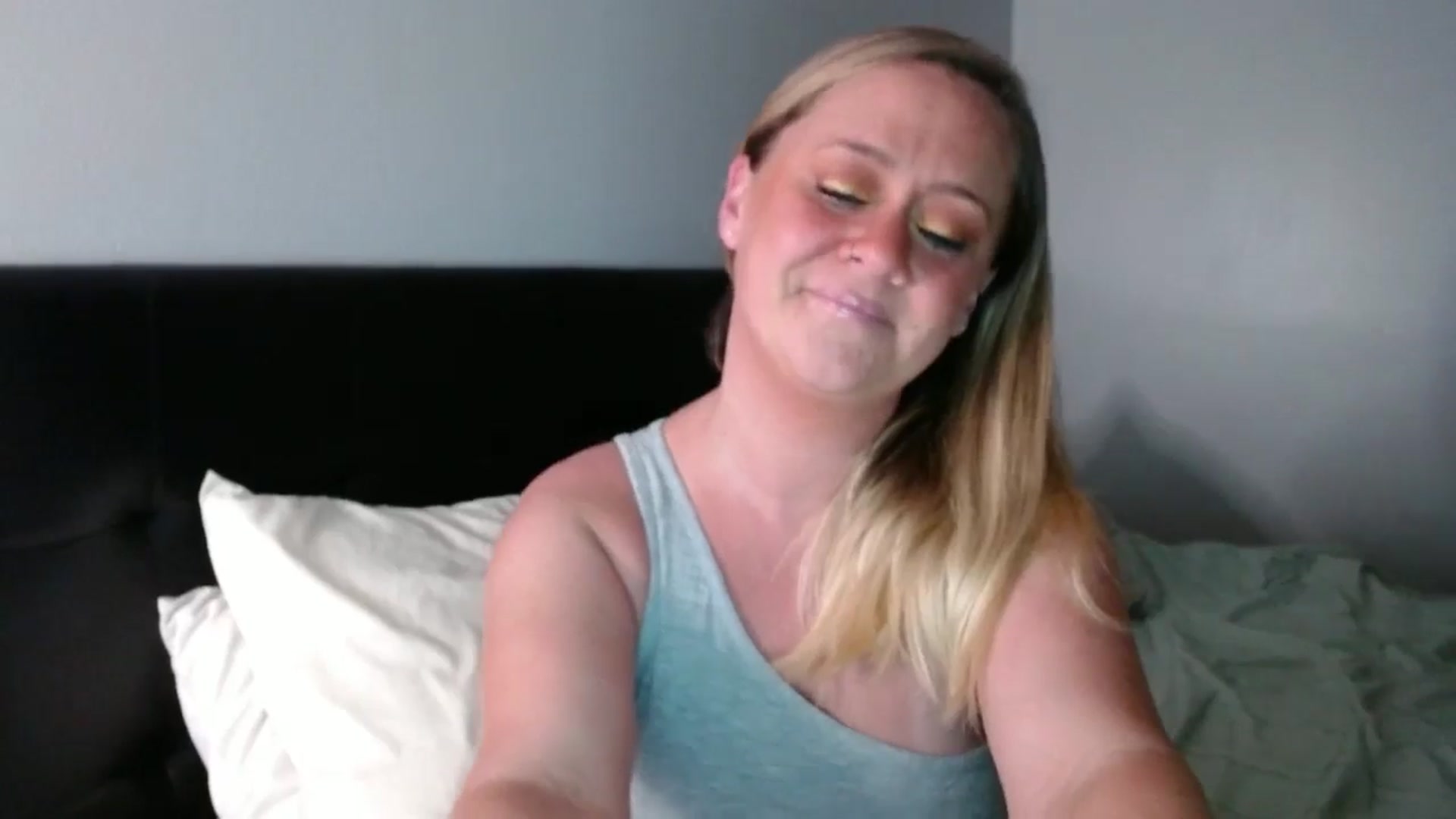 Gallery image thumbnail from SadieHawkins1's myfreecams stream on, 07/25/2025, 23:42 image 16 of 20