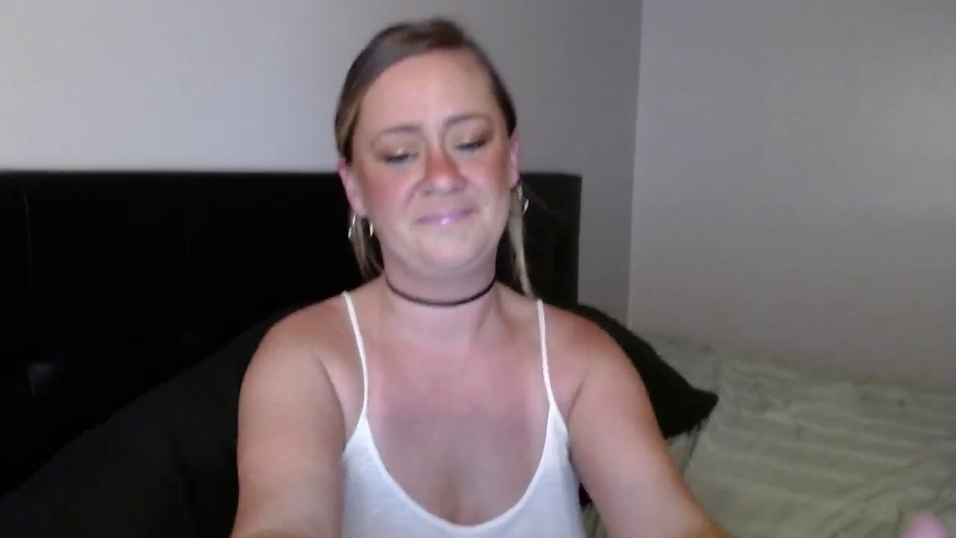 Gallery image thumbnail from SadieHawkins1's myfreecams stream on, 08/01/2025, 24:04 image 20 of 20