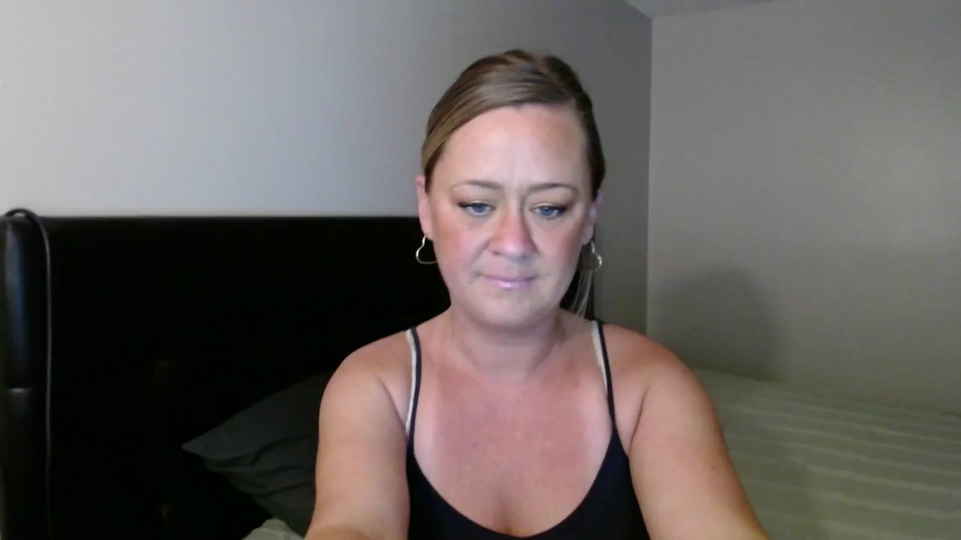 Gallery image thumbnail from SadieHawkins1's myfreecams stream on, 08/28/2025, 20:48 image 13 of 20