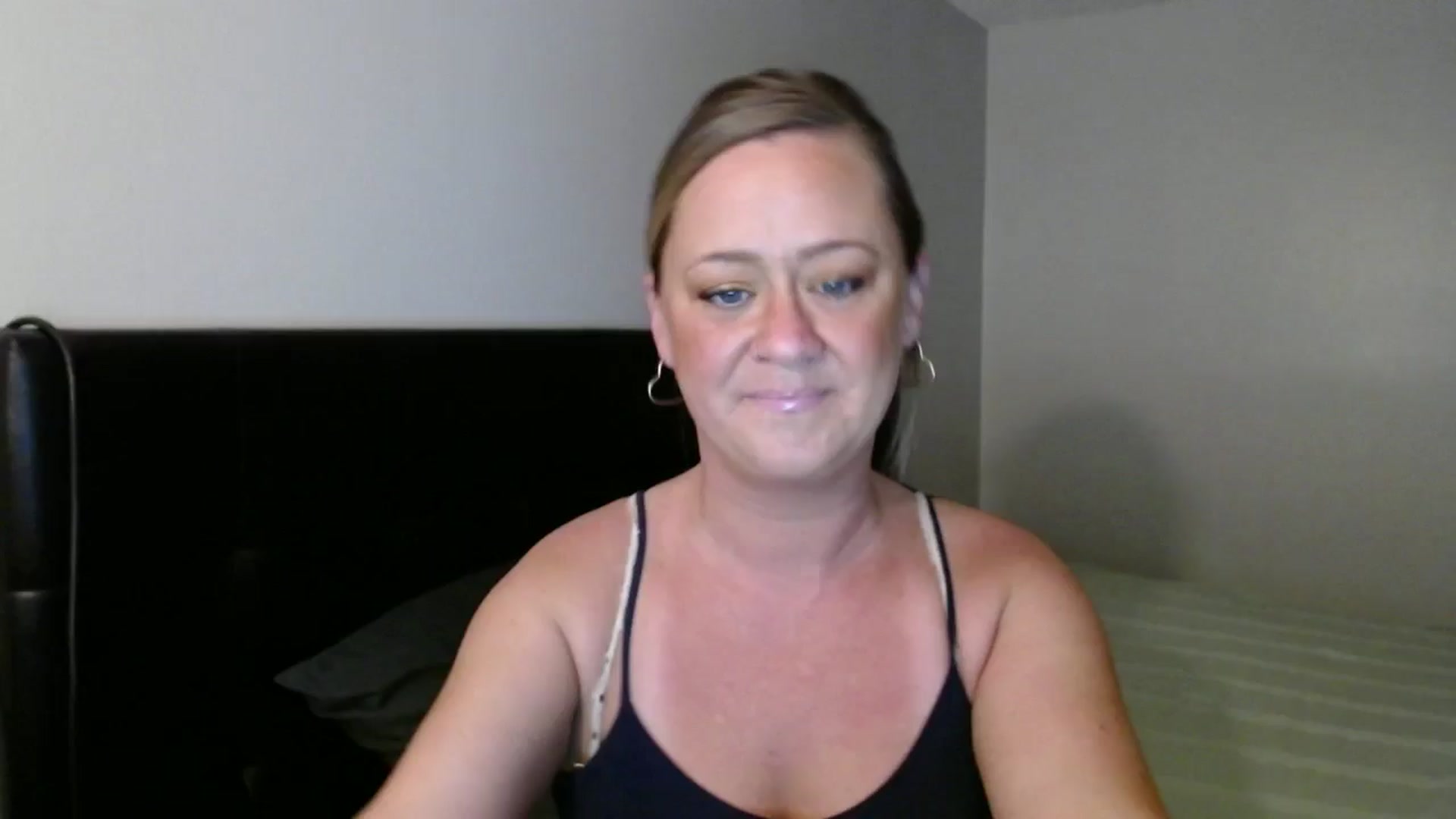 Gallery image thumbnail from SadieHawkins1's myfreecams stream on, 08/28/2025, 20:48 image 11 of 20