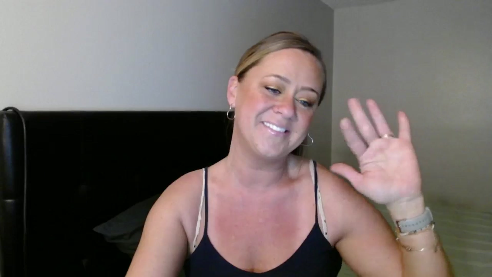 Gallery image thumbnail from SadieHawkins1's myfreecams stream on, 08/28/2025, 20:48 image 14 of 20