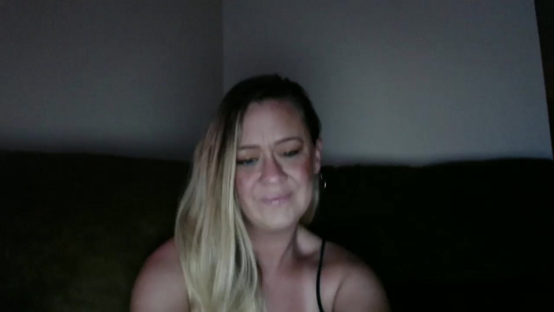 Gallery image thumbnail from SadieHawkins1's myfreecams stream on, 08/28/2025, 23:55 image 10 of 20